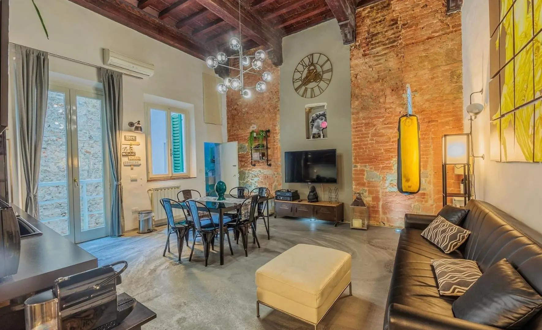 Luxury Apartament Florence contacts